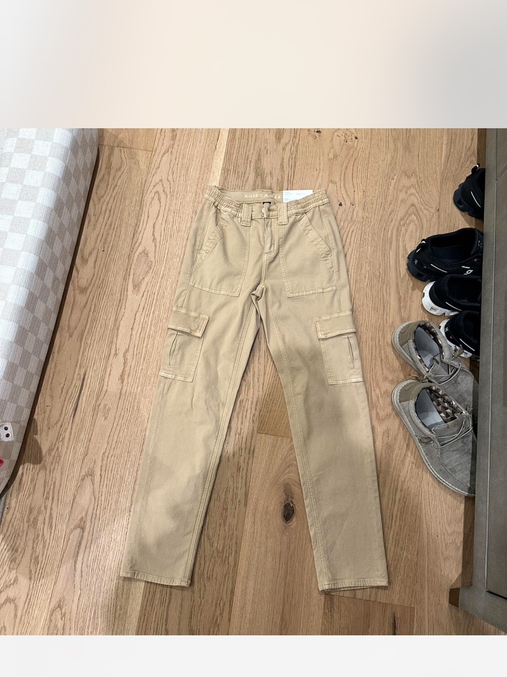 Women’s American Eagle Cargo Pants